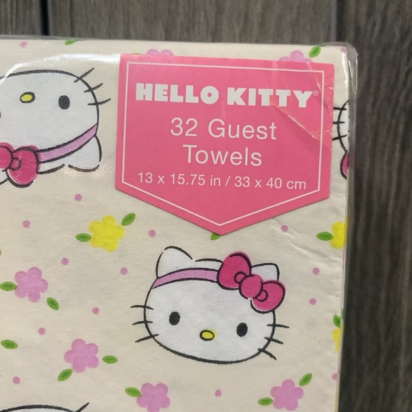 Sanrio Hello Kitty Spring Floral Set of 32 Guest Towels Napkins New In Package - Picture 3 of 9
